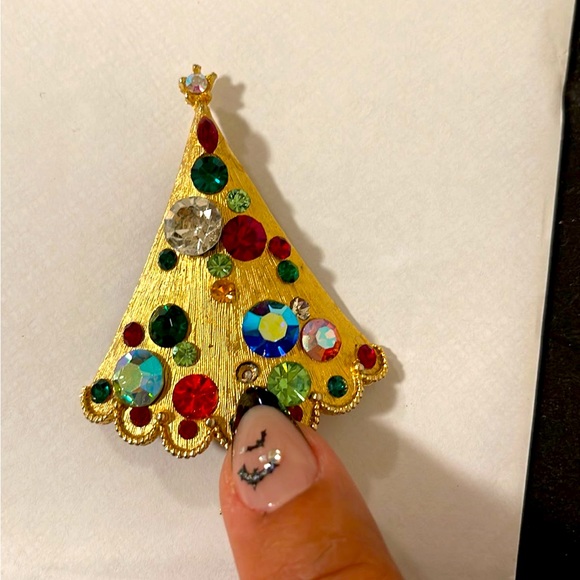 Vintage Christmas Tree Brooch - Picture 4 of 4